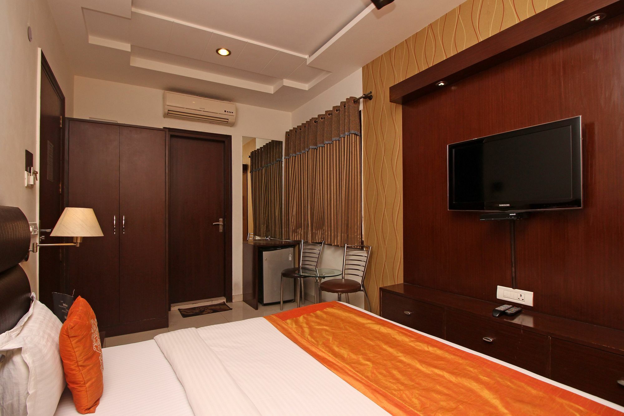 Hotel Arina Inn Нью-Делі Екстер'єр фото